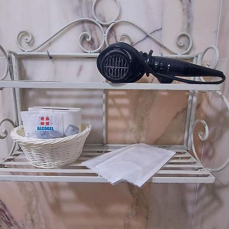 La Locandiera B&B Firenze Bagian luar foto