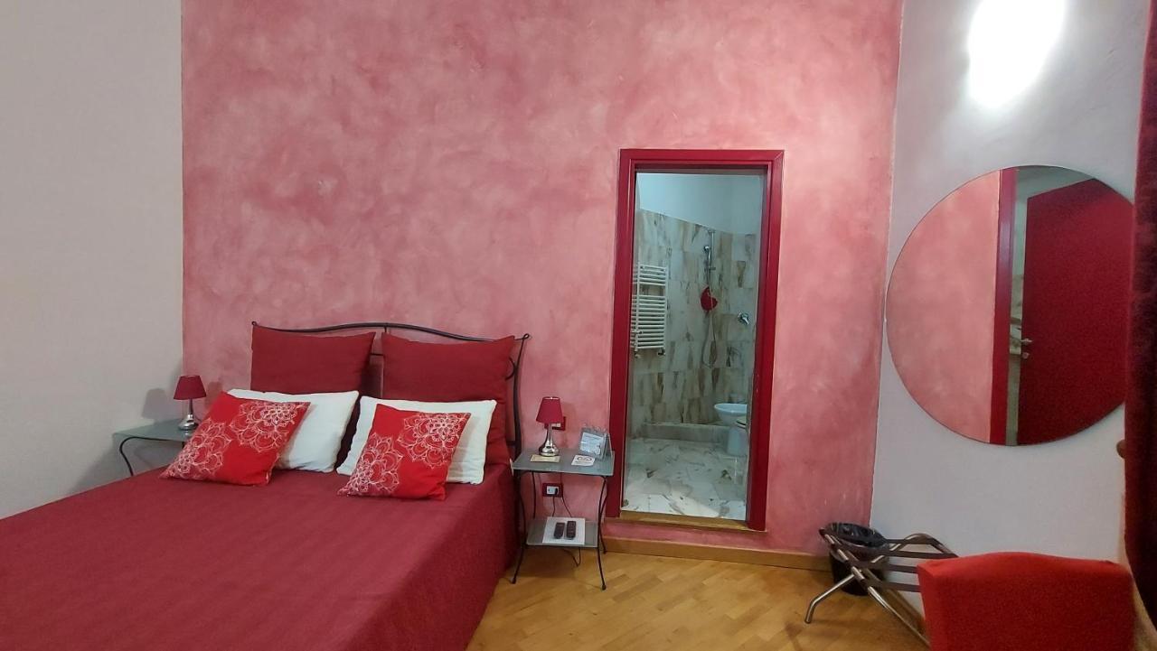 La Locandiera B&B Firenze Bagian luar foto